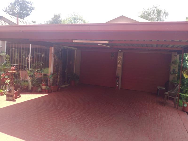 3 Bedroom Property for Sale in Bonanne Gauteng