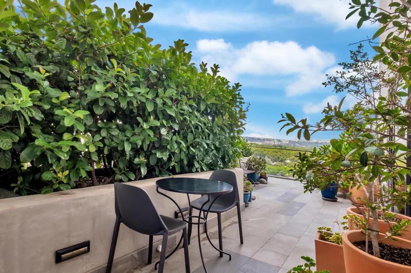 2 Bedroom Property for Sale in Rosebank Gauteng