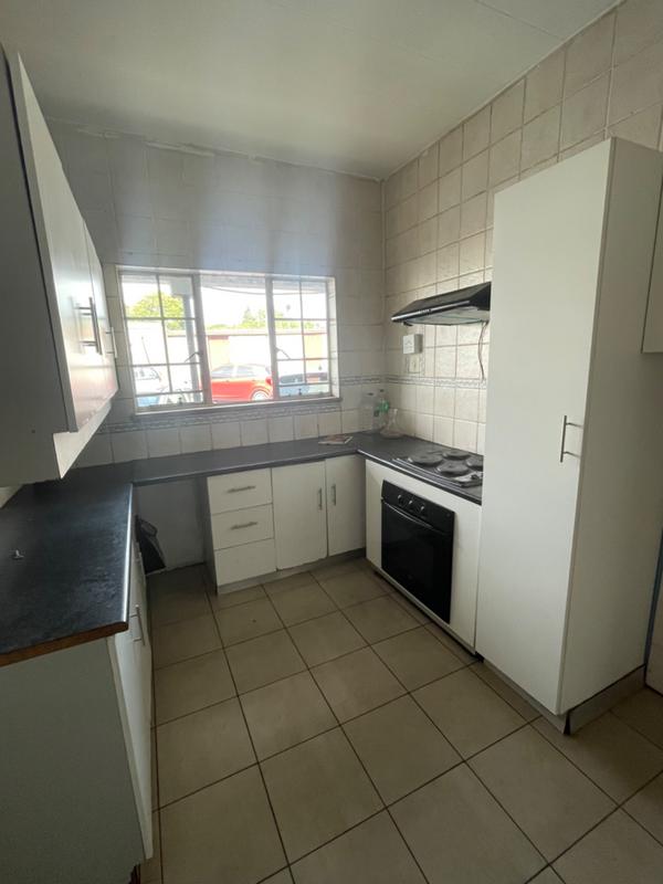 To Let 2 Bedroom Property for Rent in Wychwood Gauteng