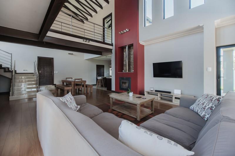 5 Bedroom Property for Sale in Copperleaf Estate Gauteng