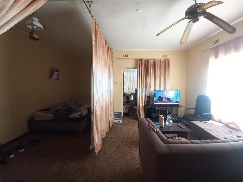 1 Bedroom Property for Sale in Pretoria West Gauteng