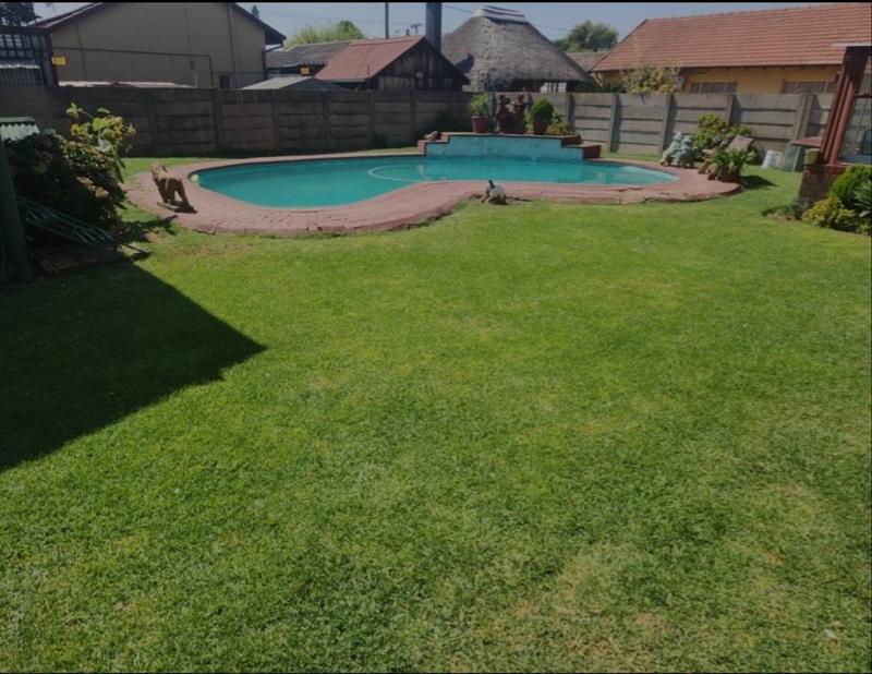 4 Bedroom Property for Sale in Booysens Gauteng