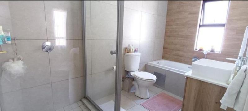 1 Bedroom Property for Sale in Modderfontein Gauteng