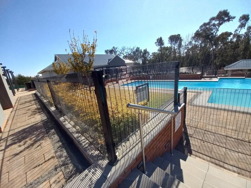 1 Bedroom Property for Sale in Modderfontein Gauteng