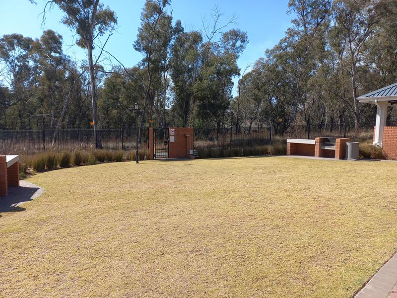 1 Bedroom Property for Sale in Modderfontein Gauteng