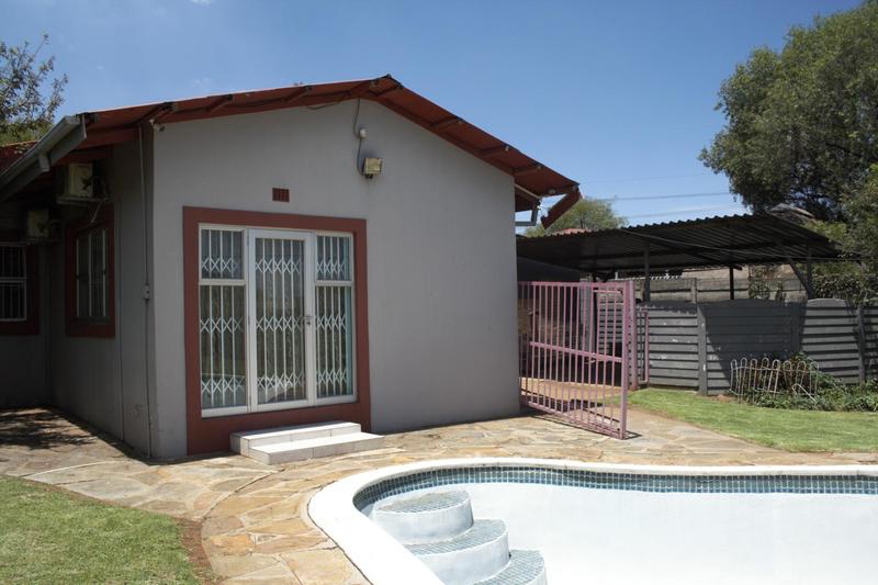 3 Bedroom Property for Sale in Wychwood Gauteng