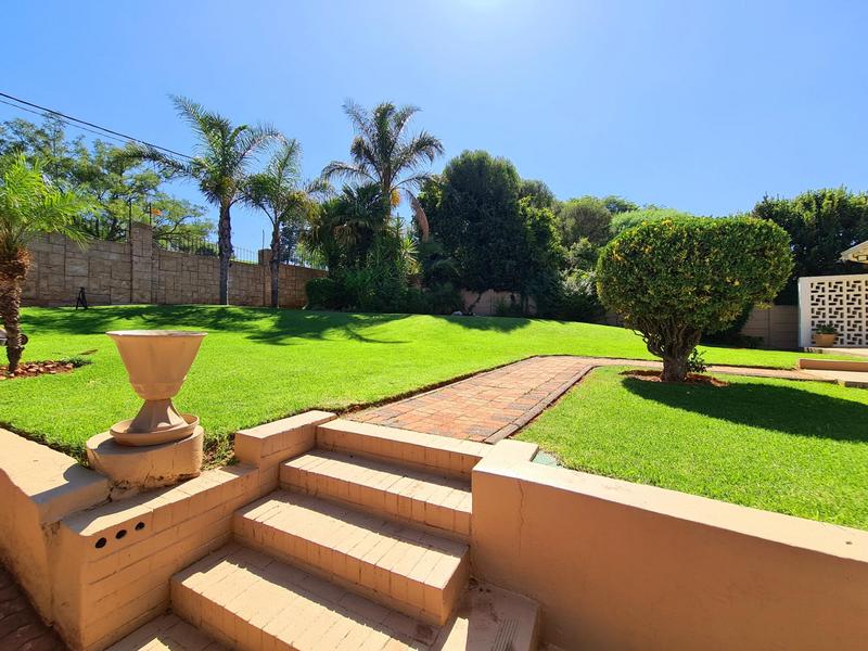 To Let 4 Bedroom Property for Rent in Dewetshof Gauteng