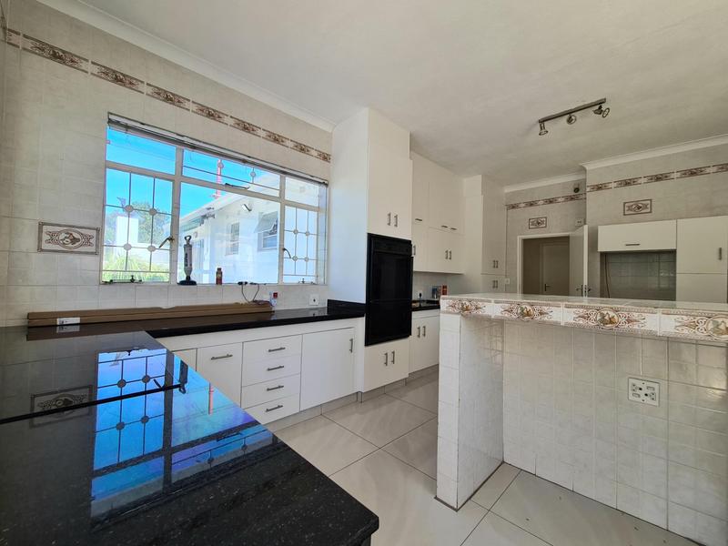 To Let 4 Bedroom Property for Rent in Dewetshof Gauteng