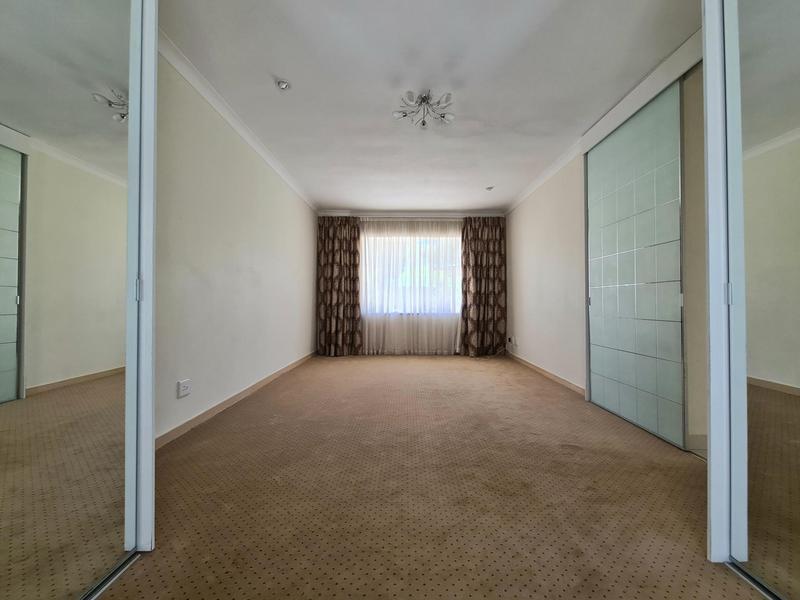 To Let 4 Bedroom Property for Rent in Dewetshof Gauteng