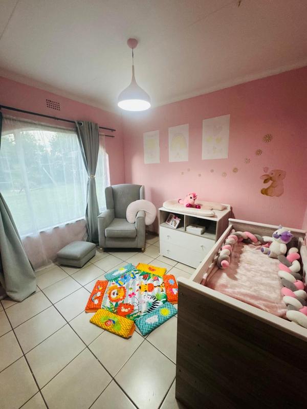 4 Bedroom Property for Sale in Robinpark Gauteng