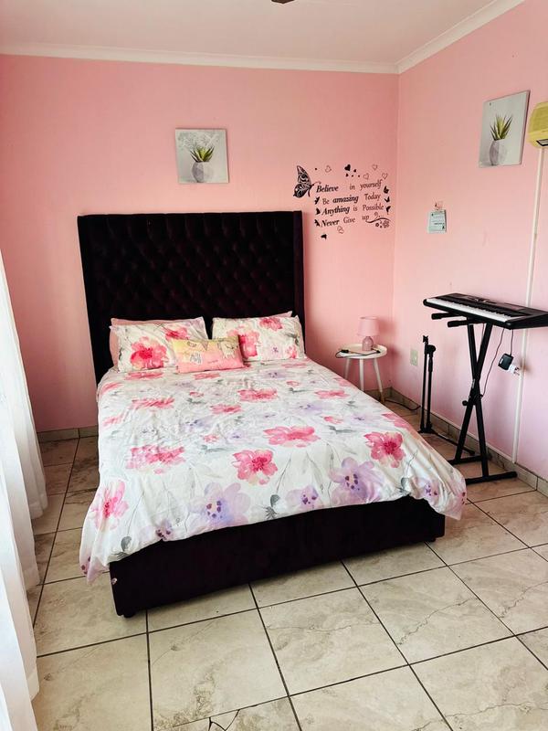 4 Bedroom Property for Sale in Robinpark Gauteng