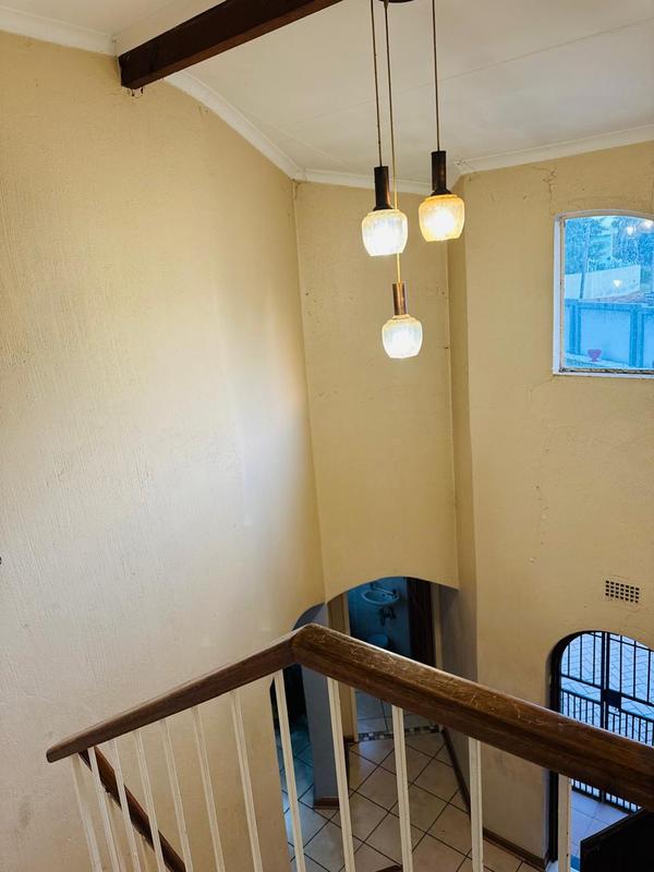 4 Bedroom Property for Sale in Robinpark Gauteng