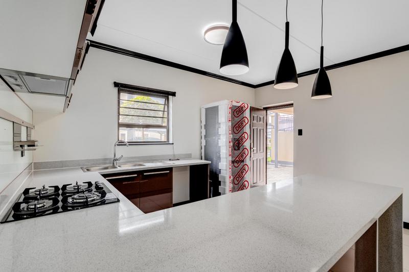 3 Bedroom Property for Sale in Blue Hills Gauteng