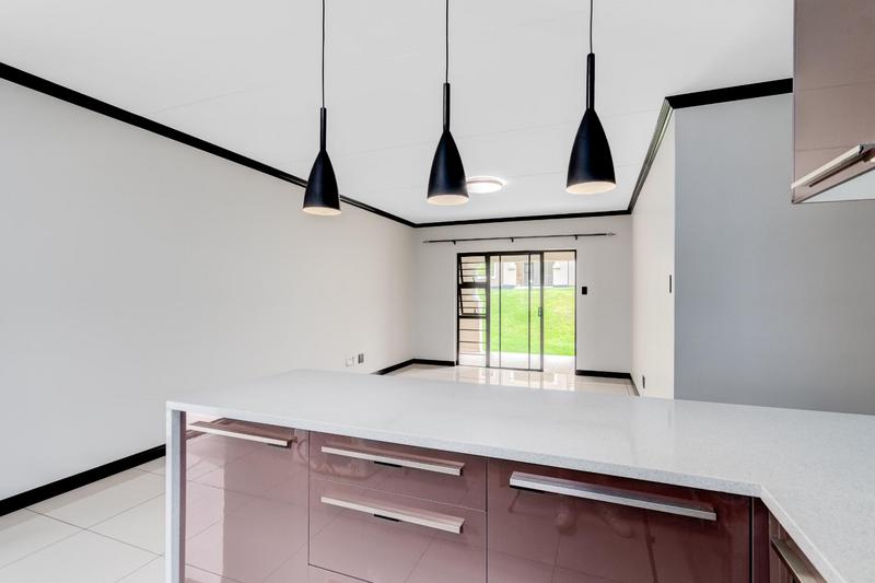 3 Bedroom Property for Sale in Blue Hills Gauteng