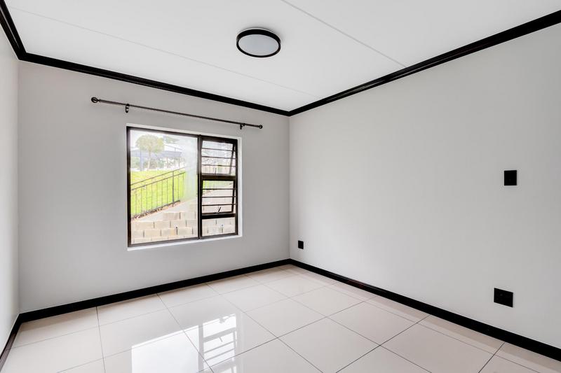 3 Bedroom Property for Sale in Blue Hills Gauteng