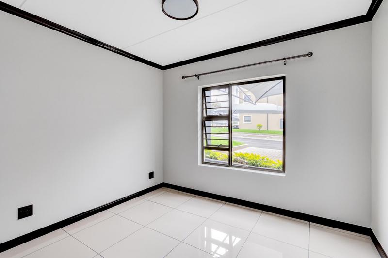 3 Bedroom Property for Sale in Blue Hills Gauteng