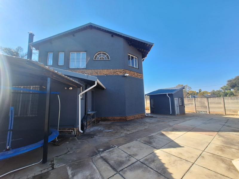5 Bedroom Property for Sale in Doringkloof Gauteng