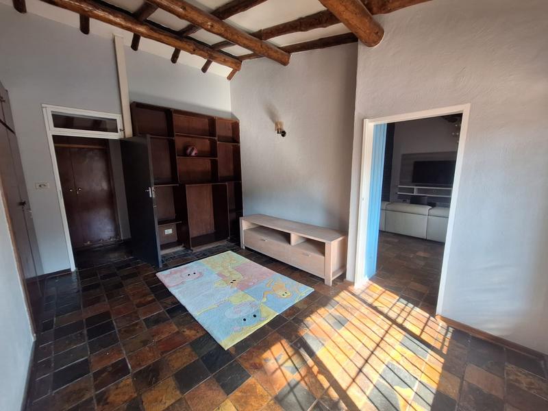 5 Bedroom Property for Sale in Doringkloof Gauteng