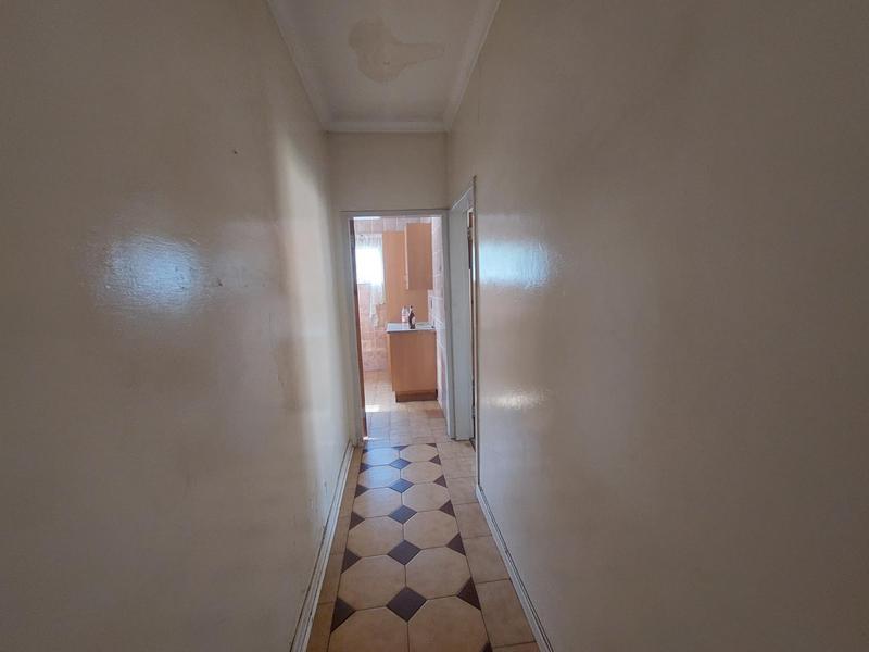 5 Bedroom Property for Sale in Laudium Gauteng