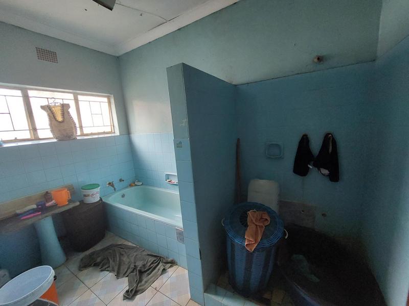 5 Bedroom Property for Sale in Laudium Gauteng