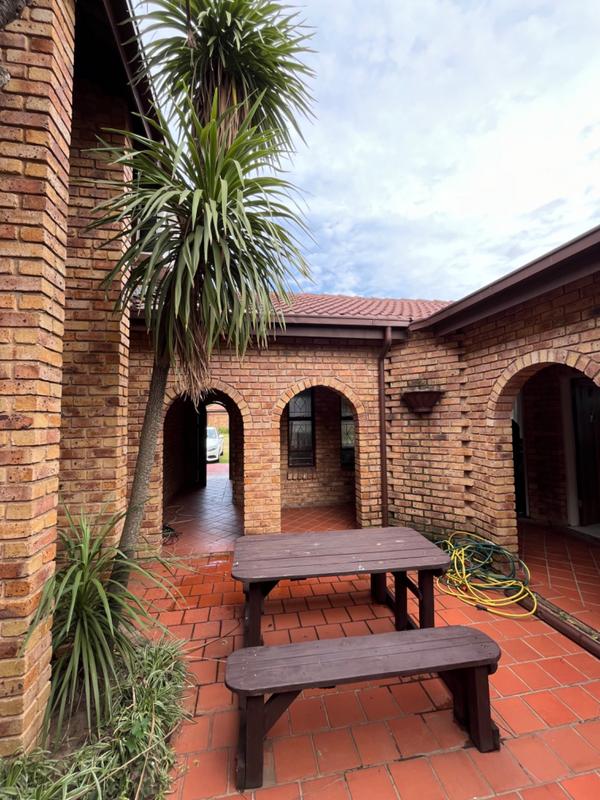 0 Bedroom Property for Sale in Freeway Park Gauteng