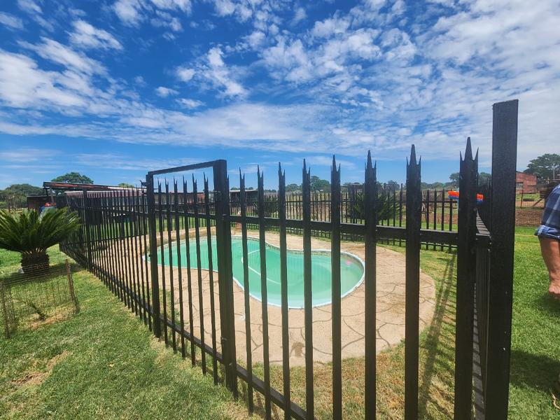 3 Bedroom Property for Sale in Middelvlei A H Gauteng