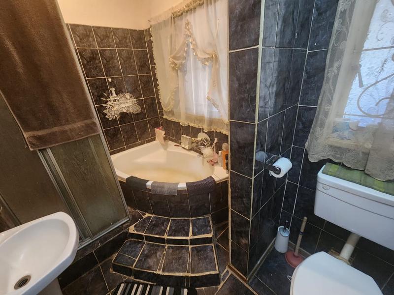 3 Bedroom Property for Sale in Middelvlei A H Gauteng