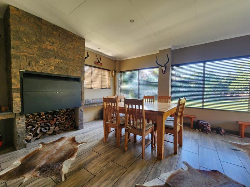 4 Bedroom Property for Sale in Robinpark Gauteng