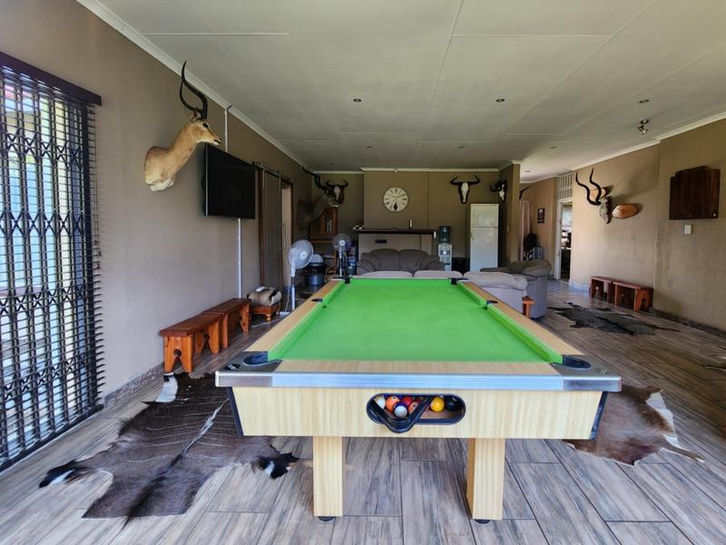 4 Bedroom Property for Sale in Robinpark Gauteng