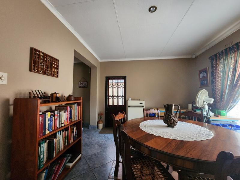 4 Bedroom Property for Sale in Robinpark Gauteng