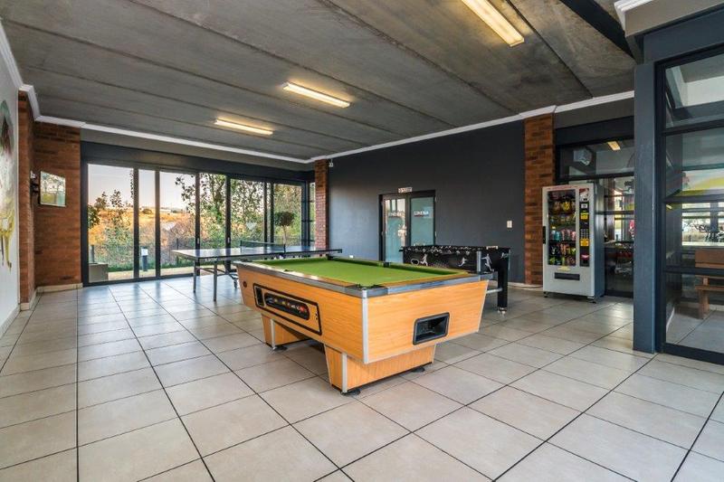 1 Bedroom Property for Sale in Olivedale Gauteng