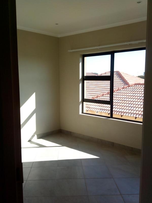 To Let 2 Bedroom Property for Rent in Akasia Gauteng