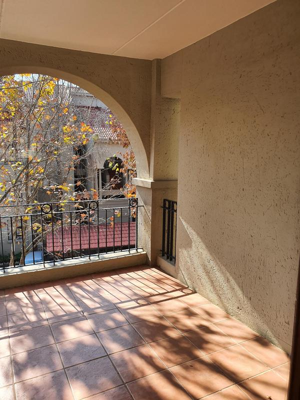 To Let 2 Bedroom Property for Rent in Lonehill Gauteng