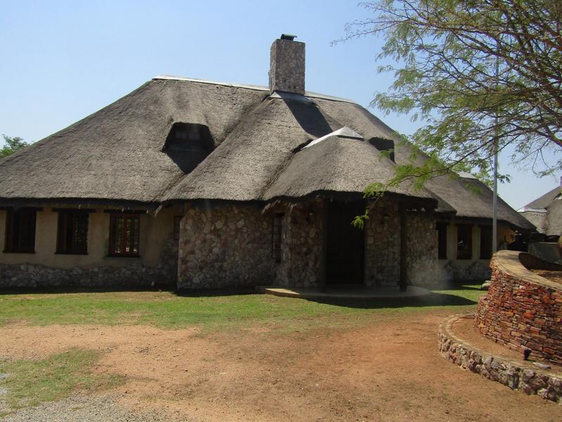 5 Bedroom Property for Sale in Laezonia Gauteng