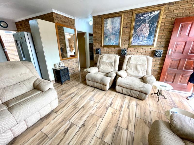 2 Bedroom Property for Sale in Rangeview Gauteng