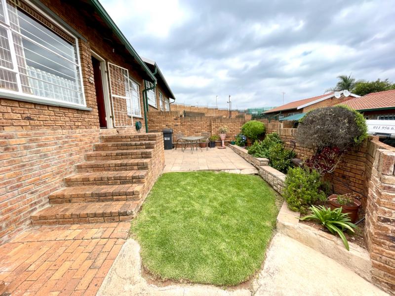 2 Bedroom Property for Sale in Rangeview Gauteng