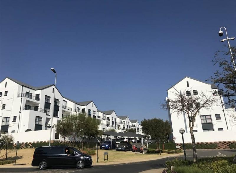 1 Bedroom Property for Sale in Greenstone Hill Gauteng