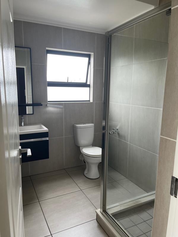 To Let 1 Bedroom Property for Rent in Greenstone Hill Gauteng