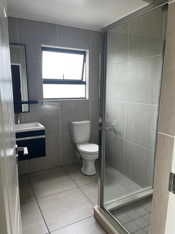 1 Bedroom Property for Sale in Greenstone Hill Gauteng
