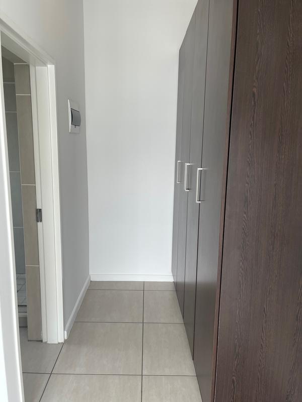 1 Bedroom Property for Sale in Greenstone Hill Gauteng