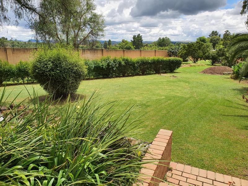 To Let 2 Bedroom Property for Rent in Lanseria Gauteng