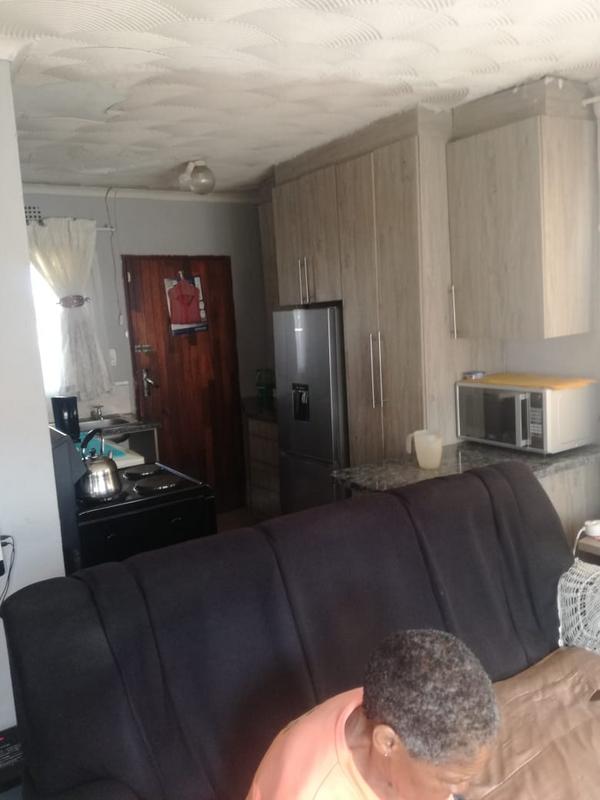 2 Bedroom Property for Sale in Protea Glen Gauteng