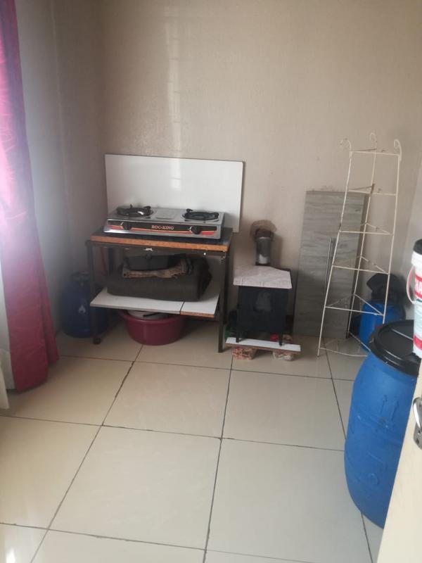 2 Bedroom Property for Sale in Protea Glen Gauteng