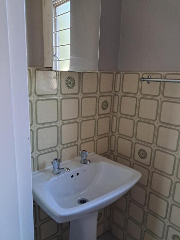To Let 2 Bedroom Property for Rent in Murrayfield Gauteng