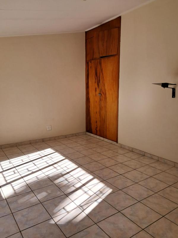 To Let 2 Bedroom Property for Rent in Murrayfield Gauteng