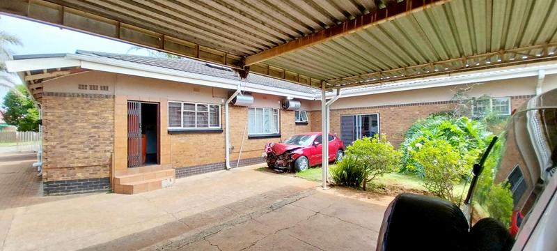 6 Bedroom Property for Sale in Kempton Park Gauteng