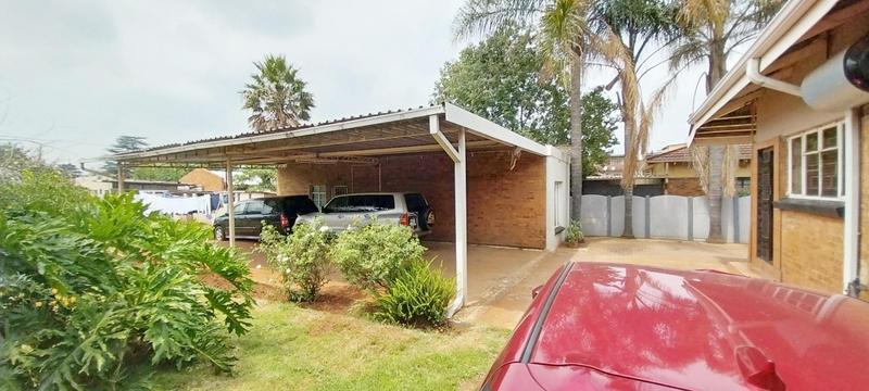 6 Bedroom Property for Sale in Kempton Park Gauteng