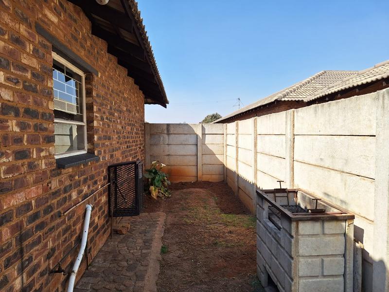 To Let 3 Bedroom Property for Rent in Welgedacht Gauteng