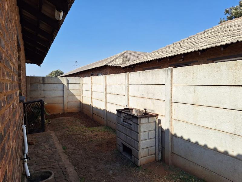 To Let 3 Bedroom Property for Rent in Welgedacht Gauteng