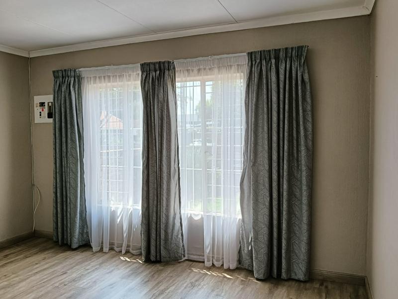 2 Bedroom Property for Sale in Noordheuwel Gauteng